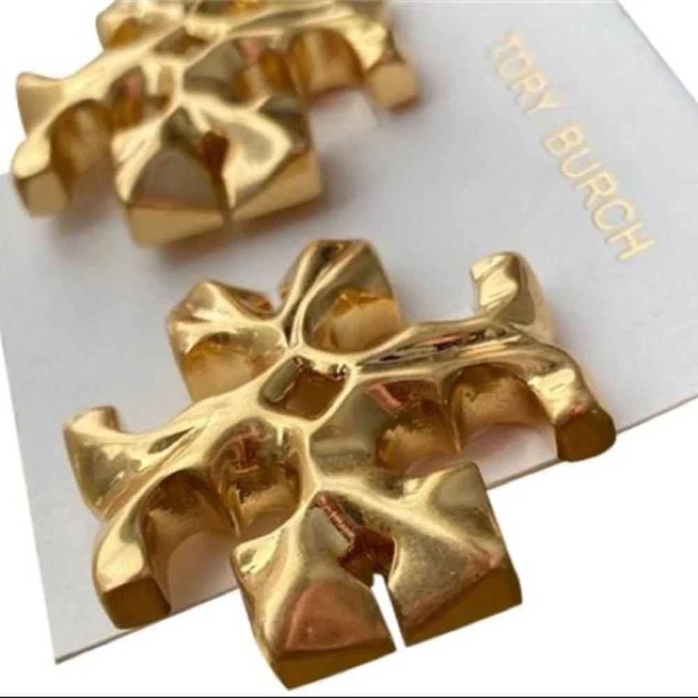 🔥🔥Authentic Designer Earrings At Awesome Prices To Buy Now & Save Price Firm